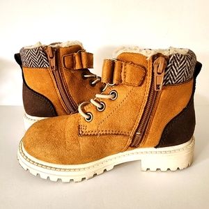 Kids Lily & Dan Boots 9/10